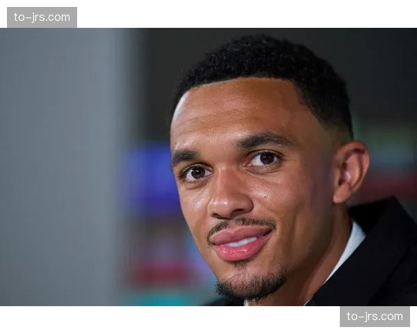 阿诺德适应皇马右路新角色 攻防一体化贡献显著